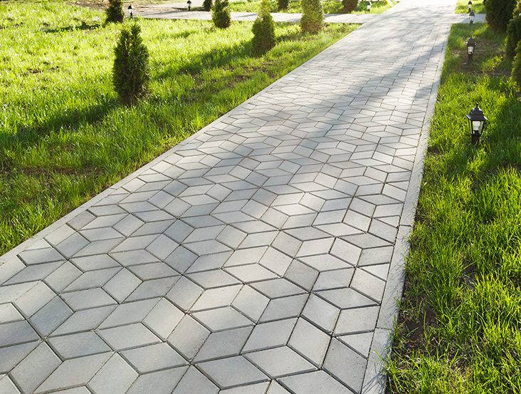 Clay vs. Concrete Brick Pavers, Which Is Better?